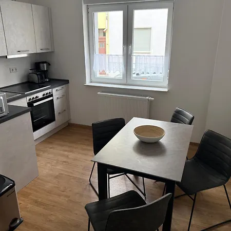 Appartement Vollmoeblierte Im Eg Mit Balkon Und Wlan In Maagdenburg