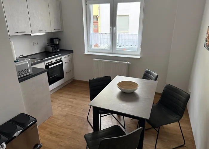 Appartamento Vollmoeblierte Im Eg Mit Balkon Und Wlan In Magdeburgo